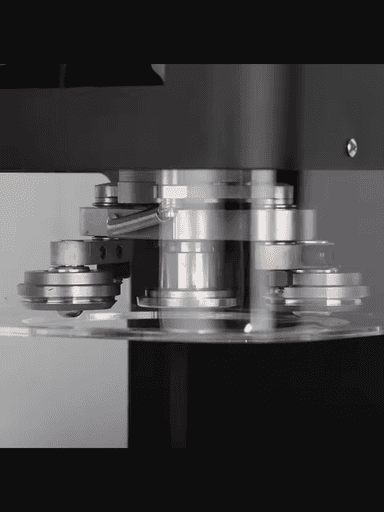 Alyuminiy bankalarni qopqoq bilan yopish va plastik butilkalarni muhrlash uchun moslam