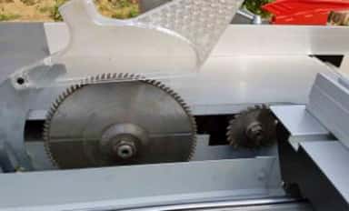 Двухпильный, пильный станок с раздвижным столом US-MJ6132-45F